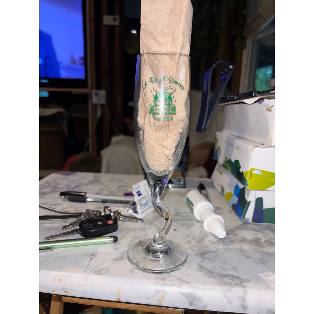 A Royal Romance Prom 2008 Champagne Flute Twisted Stem Castle Glass Clear Green